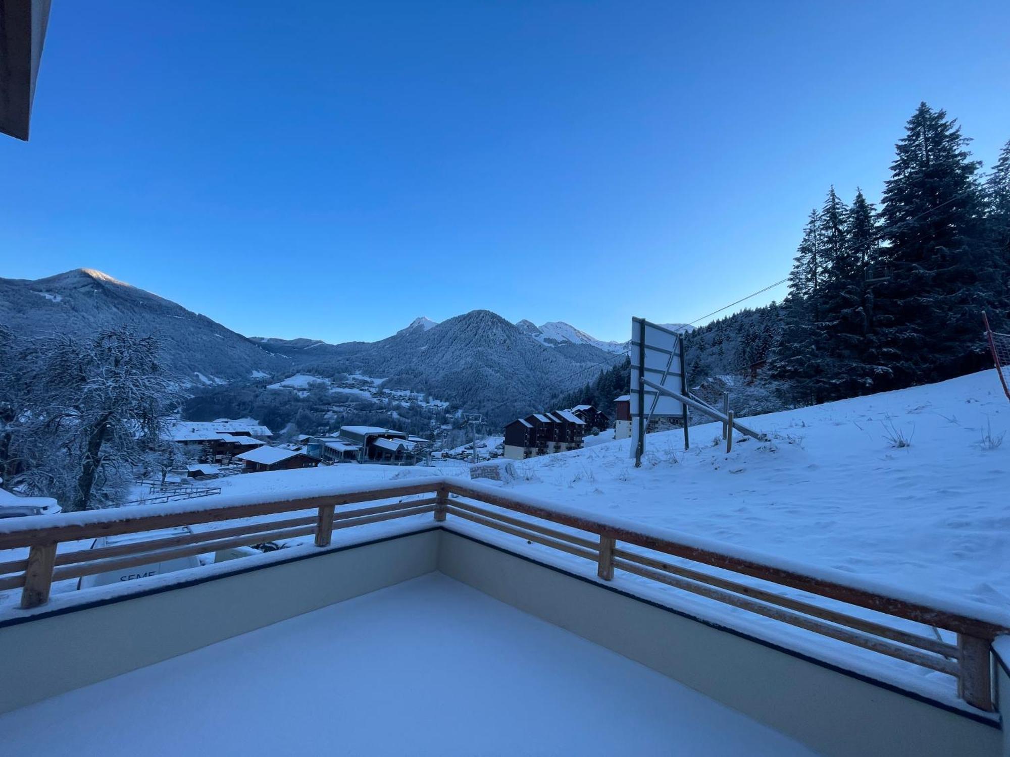Dans Residence Neuve Le Snow Roc Sur Les Pistes, Grand Studio Cosy 5 Pers Avec Terrasse Panoramique, Sauna, Wifi Saint-Jean-dʼAulps Exteriér fotografie